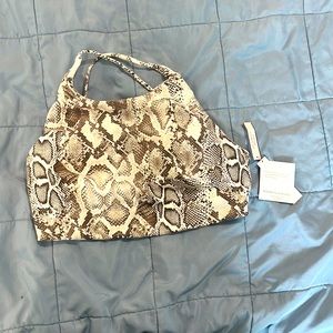 VS women’s sport bra minimum support snakeskin cup lined size L